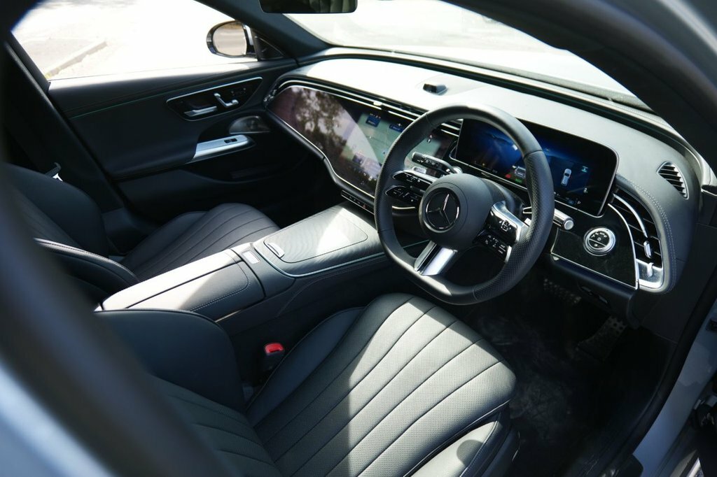 Mercedes-Benz E Class 2L Amg Line Silver #3