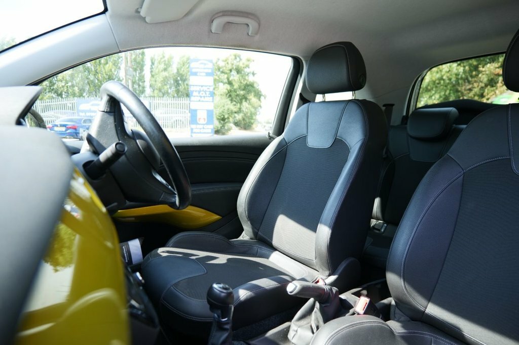 Vauxhall Adam 1.2L Energised Gold #2
