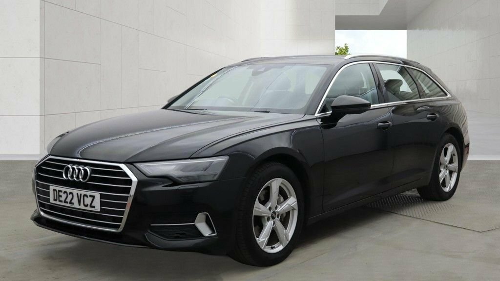 Audi A6 Avant 2L Sport Black #4