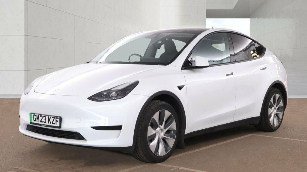 Tesla Model Y Suv GM23KZF White #4