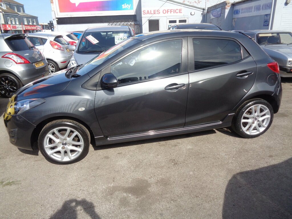 Mazda 2 1.5 Skyactiv-g Sport Hatchback Eur Red #17