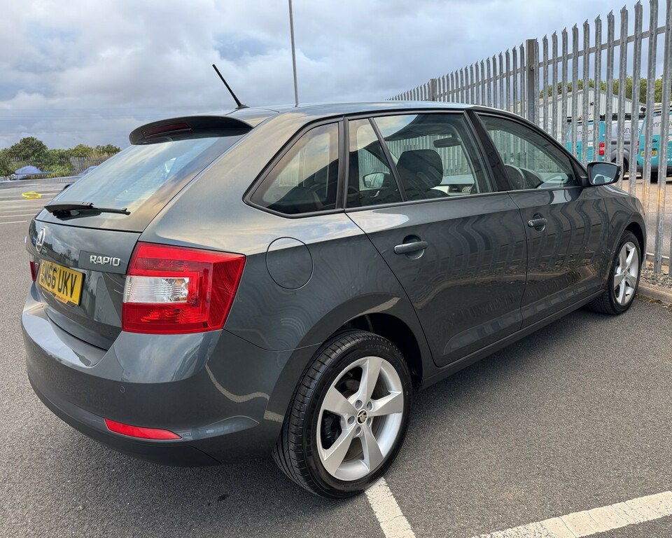 Skoda Rapid Spaceback 1.2 Tsi Se Tech Grey #5