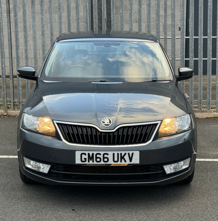Skoda Rapid Spaceback 1.2 Tsi Se Tech Grey #3