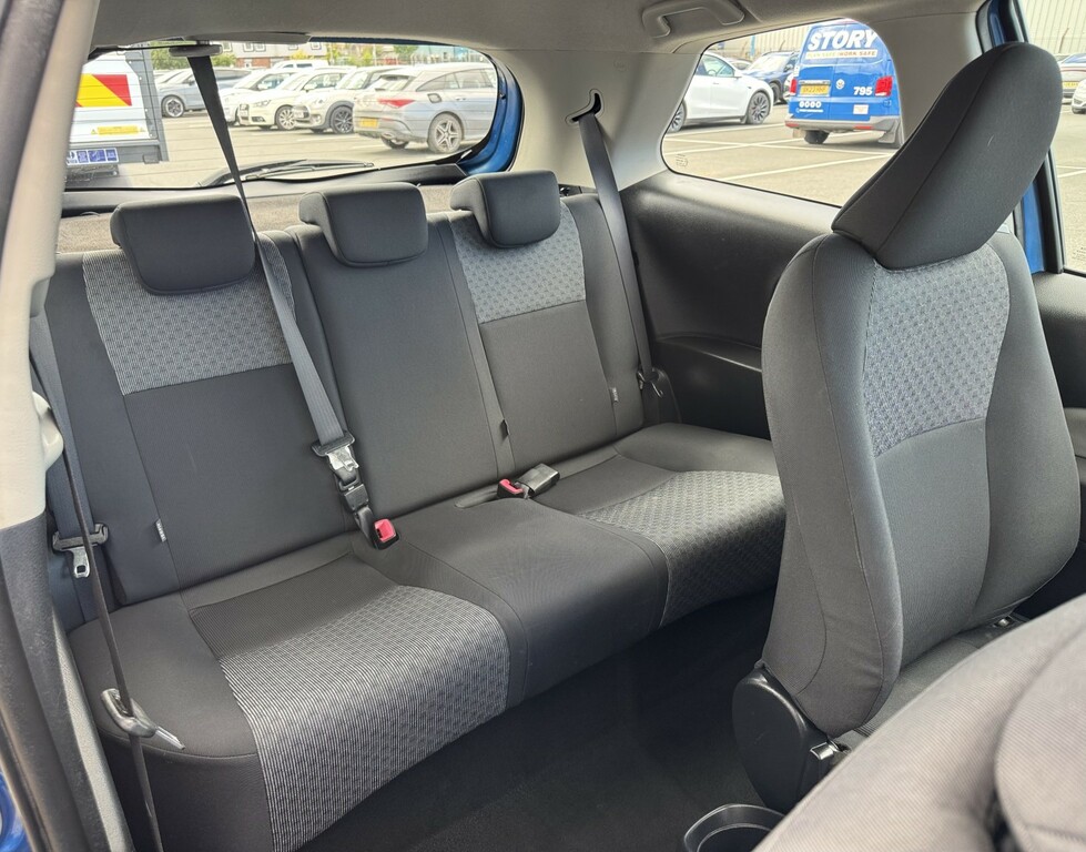 Toyota Yaris 1.3 Icon Blue #5