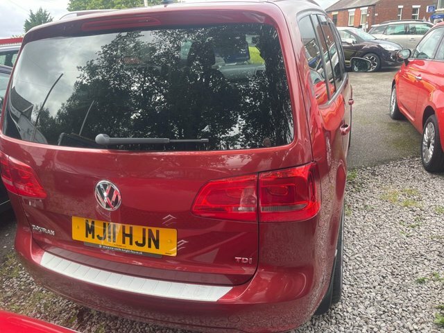 Volkswagen Touran 1.6 Tdi Se Mpv Euro 5 105 Ps Red #4