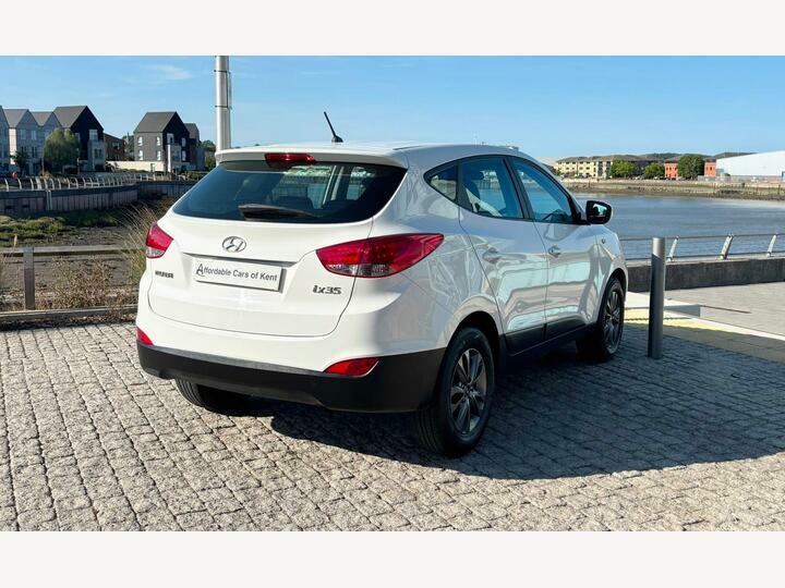 Hyundai Ix35 Suv White #6