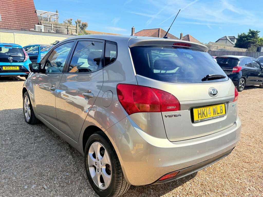 Kia Venga 1.6L 3 Silver #2