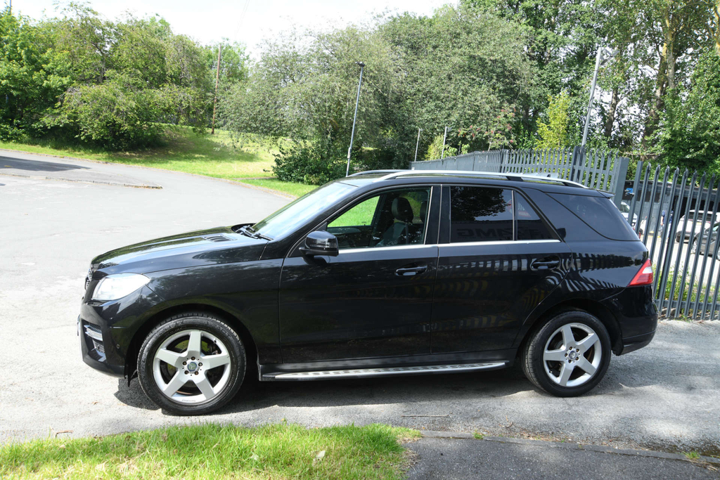 Mercedes-Benz M Class Amg Sport Bluetec 4Wd  #4