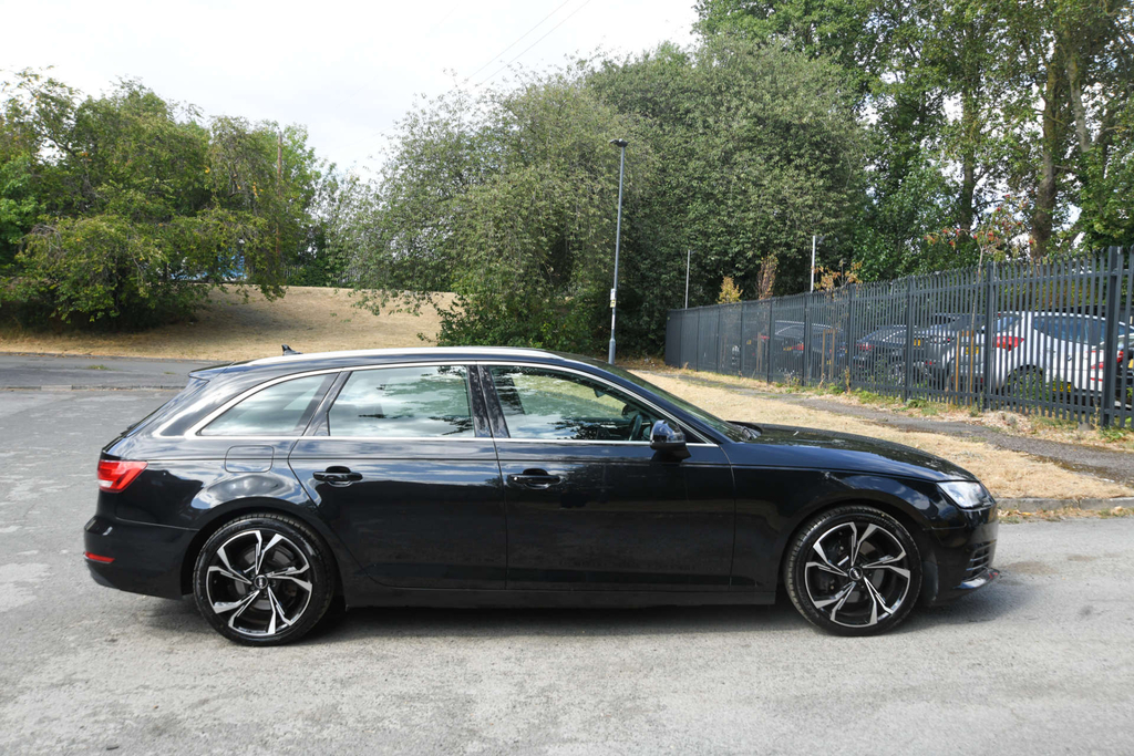 Audi A4 Sport Ultra Tdi Black #5