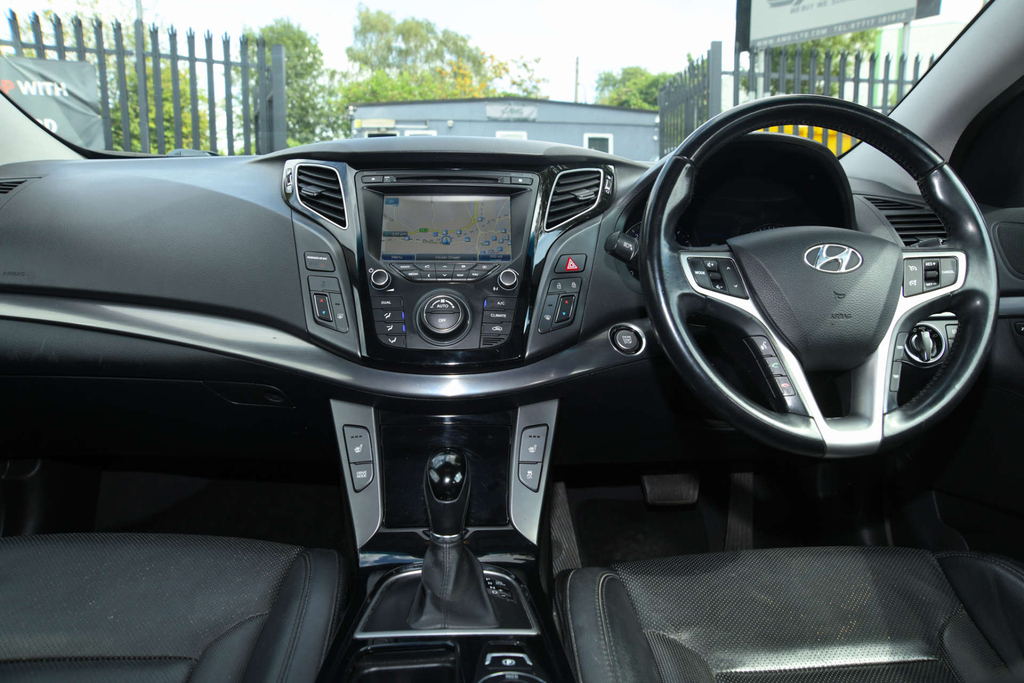 Hyundai I40 1.7 Crdi Blue Drive Se Nav Euro 6 Ss Black #19