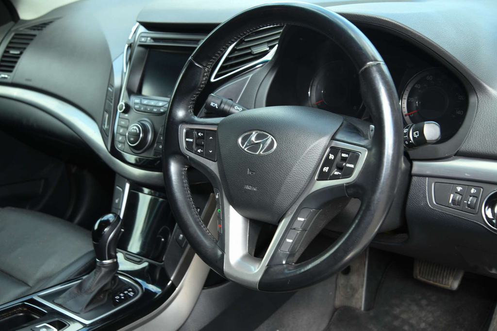 Hyundai I40 1.7 Crdi Blue Drive Se Nav Euro 6 Ss Black #25