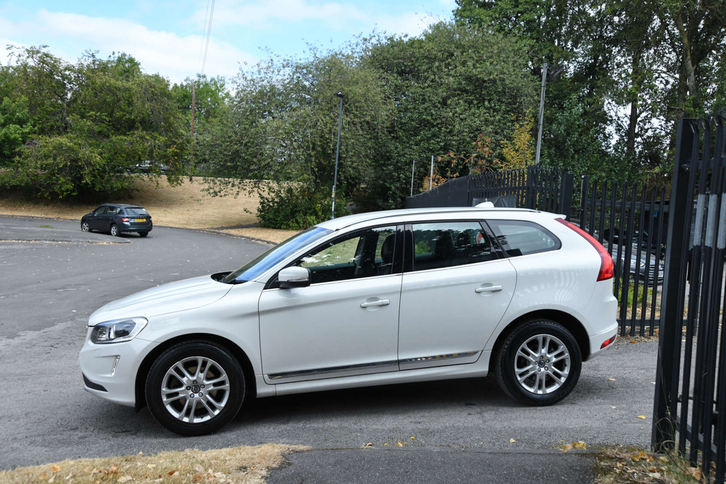 Volvo XC60 Se Luxury Nav D4 #4