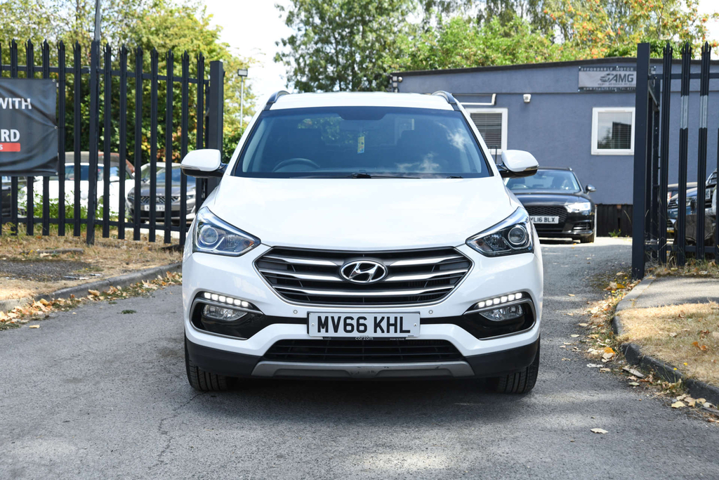 Hyundai Santa Fe Premium Blue Drive Crdi 4Wd White #2