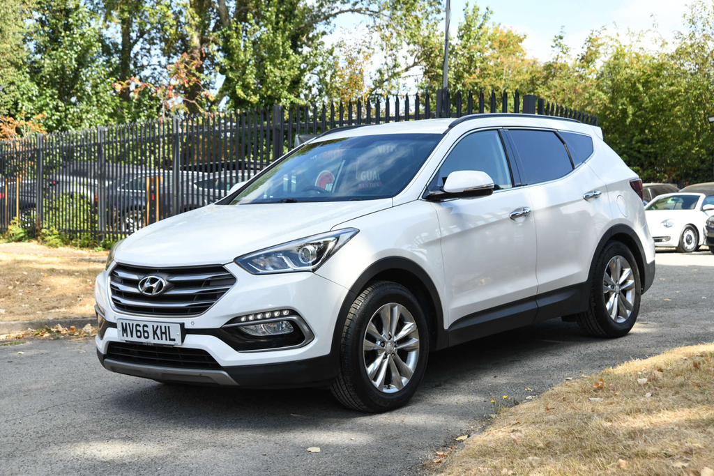Hyundai Santa Fe Premium Blue Drive Crdi 4Wd White #3