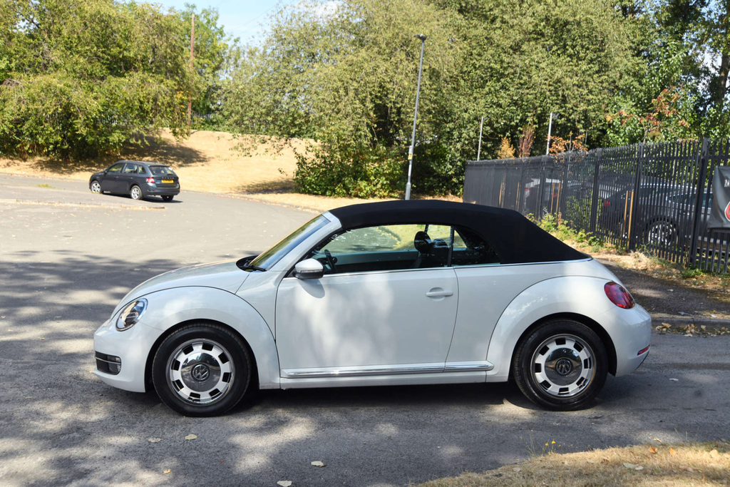Volkswagen Beetle Design Tdi YP15OKB White #6