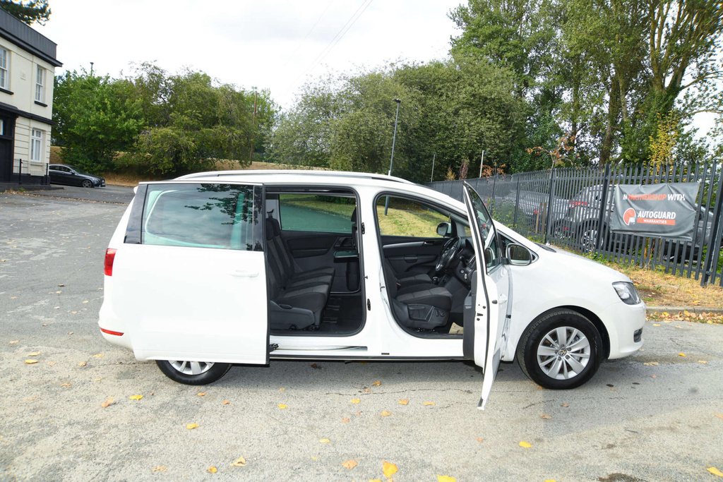 Volkswagen Sharan -- YK12FOZ  #2