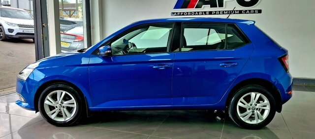Skoda Fabia 2019 1.0 Se Hatchback Euro 6 S Blue #2