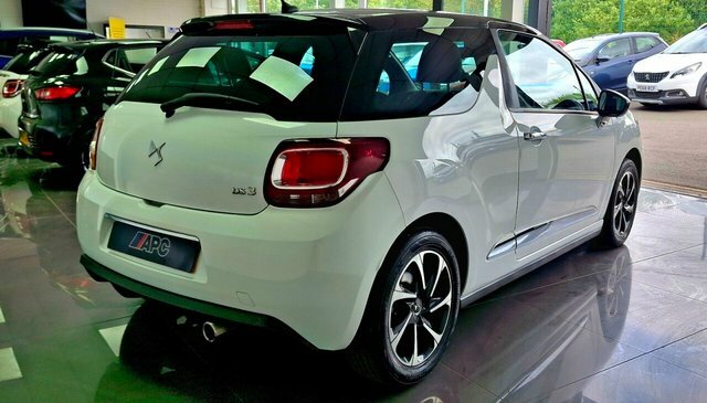 DS DS 3 2017 1.2 Puretech Elegance Hatchback Ma White #2
