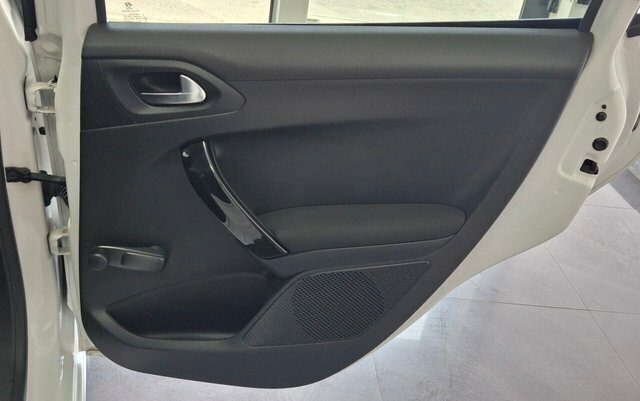 Peugeot 208 1.6 Thp Gti Euro 6 Ss Black #38