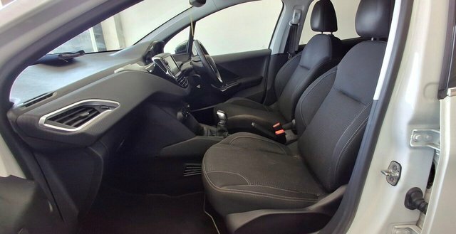 Peugeot 208 1.6 Thp Gti Euro 6 Ss Black #34