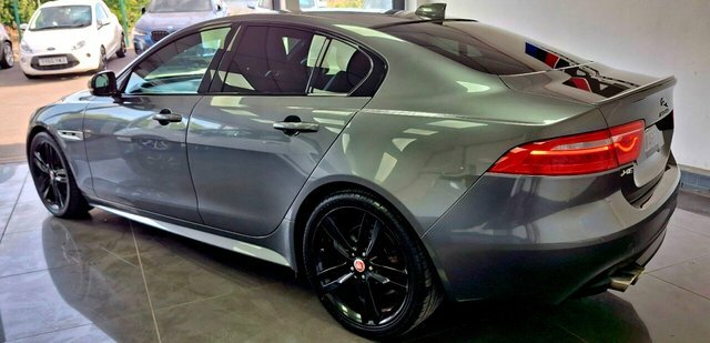 Jaguar XE 2017 2.0D R-sport Saloon Euro 6 S Grey #2