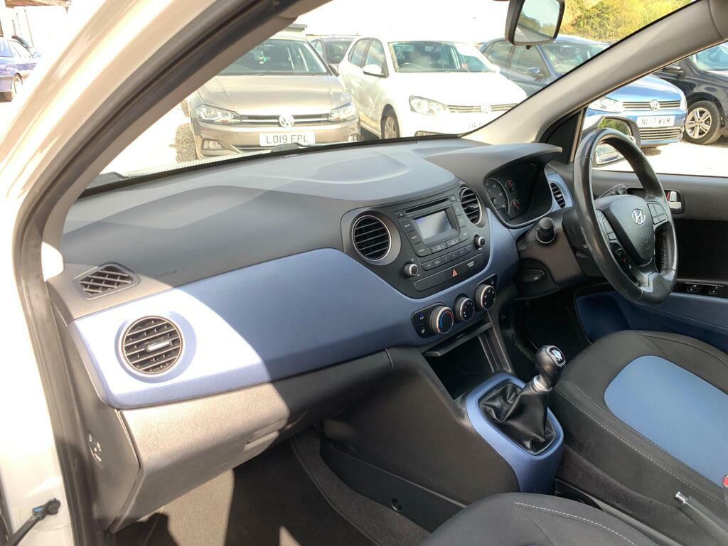 Hyundai I10 1.2 Se Grey 1 Former Keeper Low Tax Grey #30