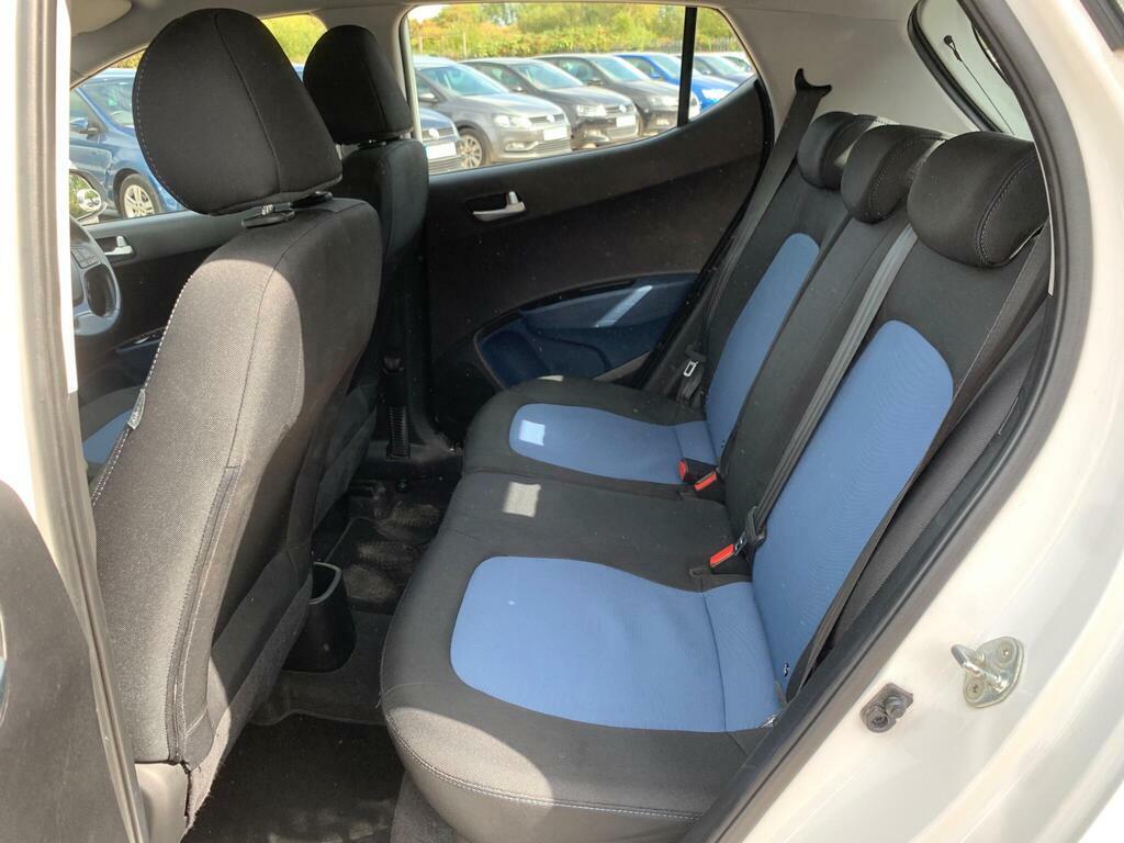 Hyundai I10 1.2 Se Grey 1 Former Keeper Low Tax Grey #36