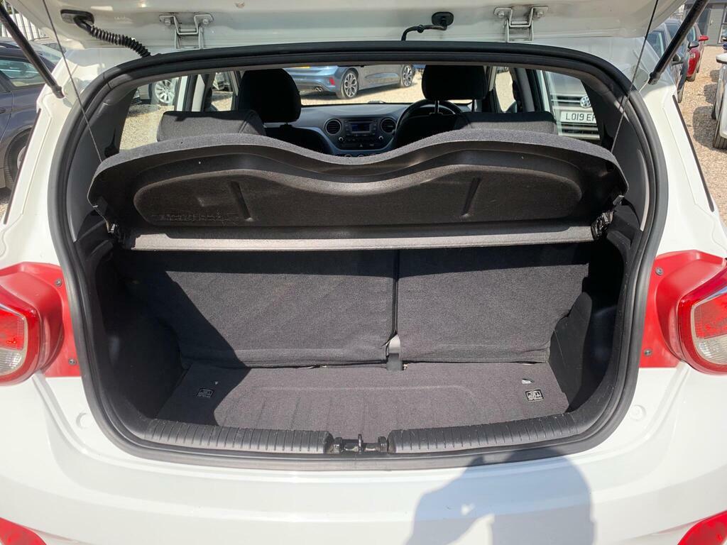 Hyundai I10 1.2 Se Grey 1 Former Keeper Low Tax Grey #7