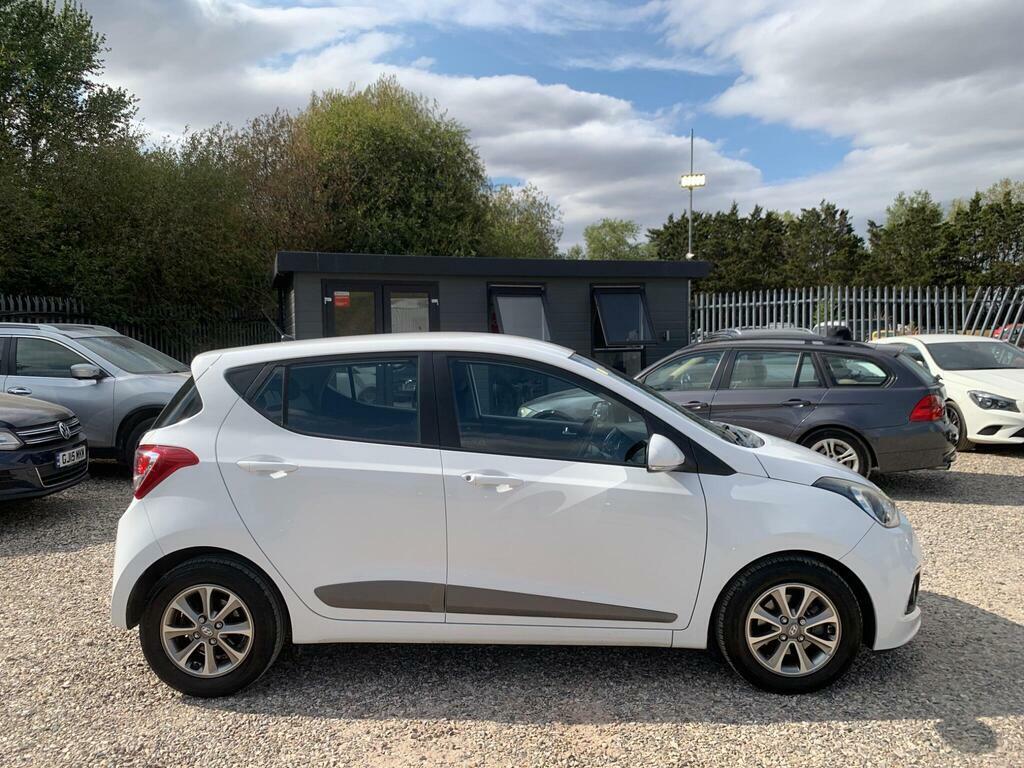 Hyundai I10 1.2 Se Grey 1 Former Keeper Low Tax Grey #10