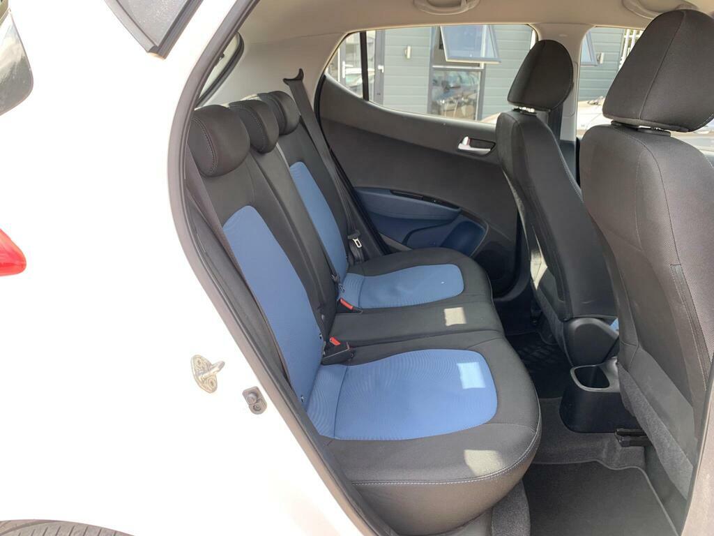 Hyundai I10 1.2 Se Grey 1 Former Keeper Low Tax Grey #33