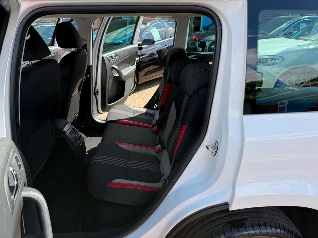 Skoda Yeti Suv 2.0 Tdi Monte Carlo 4Wd Euro 6 Ss 2016 NG66UKW White #5