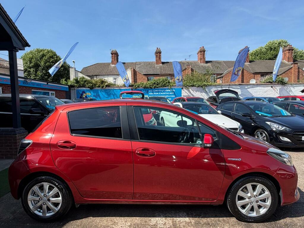 Toyota Yaris Hatchback 1.5 Vvt-h T4 Cvt Euro 5 201313 DF13XGD Red #6