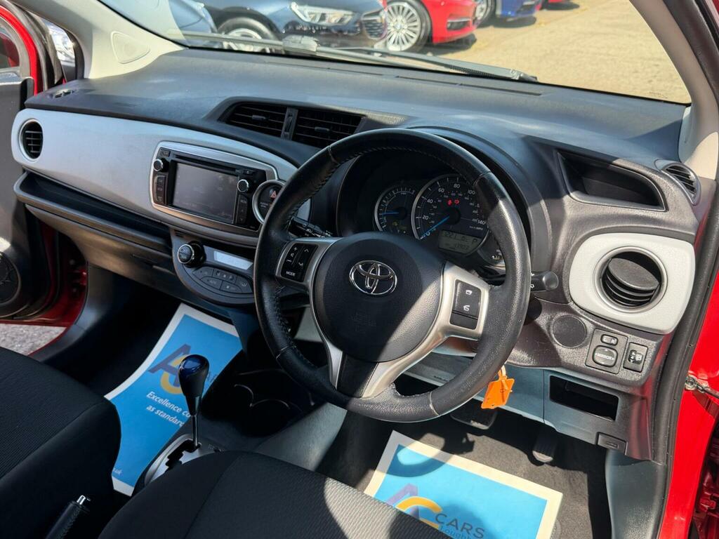 Toyota Yaris Hatchback 1.5 Vvt-h T4 Cvt Euro 5 201313 DF13XGD Red #3