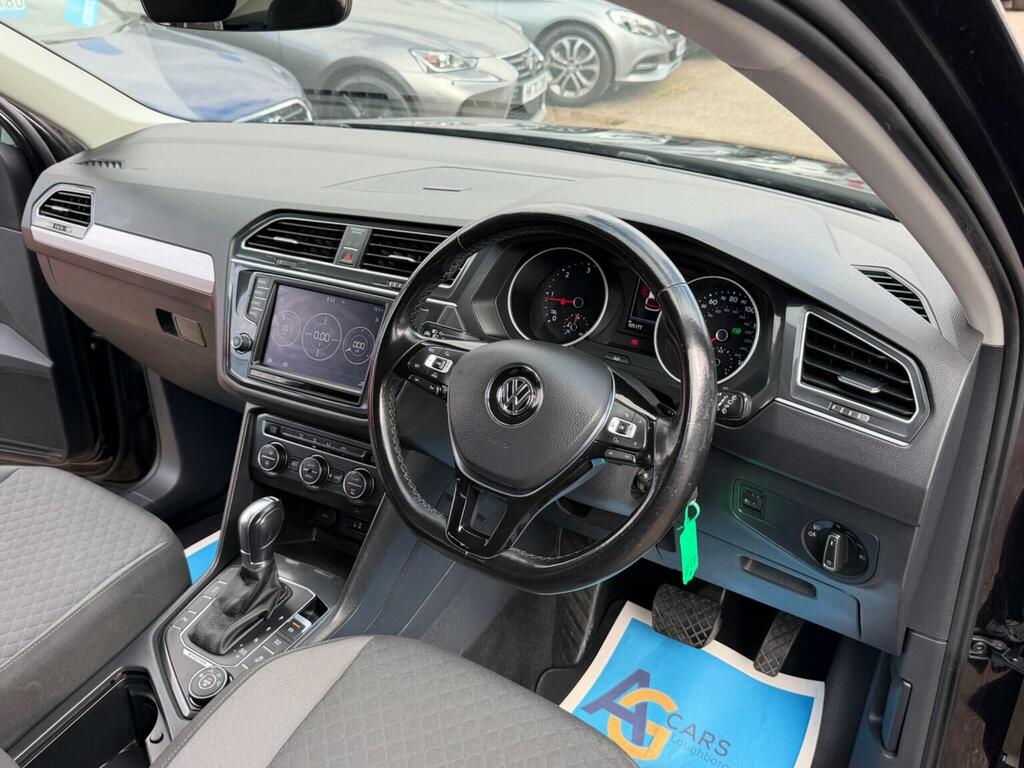 Volkswagen Tiguan Suv 2.0 Tdi Bluemotion Tech Se Navigation Dsg 4Mot ET66RWW Black #3