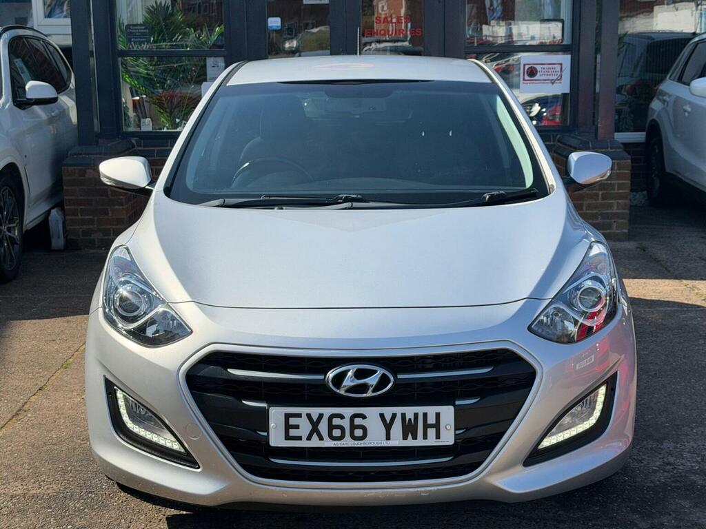 Hyundai I30 1.6 Crdi Blue Drive Se Nav Euro 6 Ss Silver #6