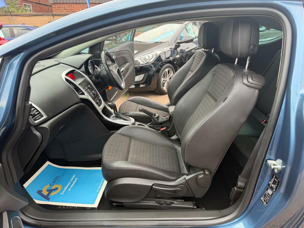 Vauxhall Astra GTC Coupe 2.0 Cdti Sri Euro 5 201313 Blue #4