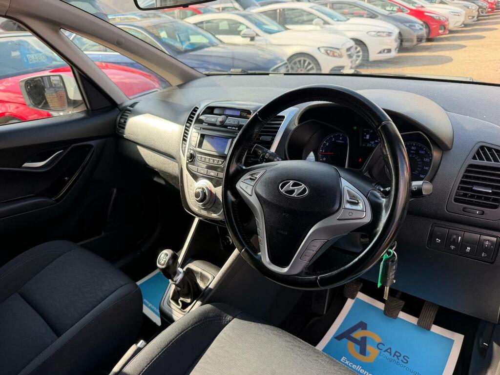 Hyundai Ix20 Hatchback 1.4 Active Euro 5 201515 White #3
