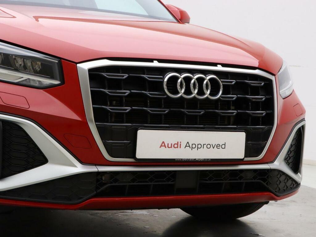 Audi Q2 Black Edition 35 Tfsi 150 Ps S Tronic Grey #25
