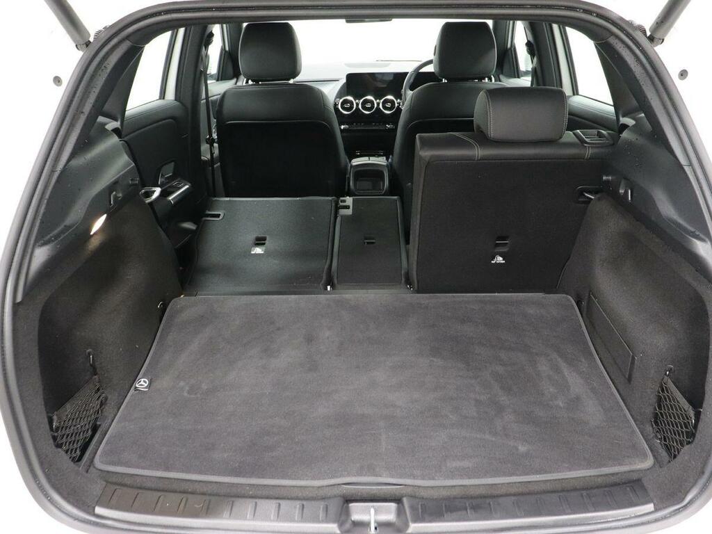 Mercedes-Benz GLA Class 2.0 Gla220d Amg Line Premium Plus Suv #79