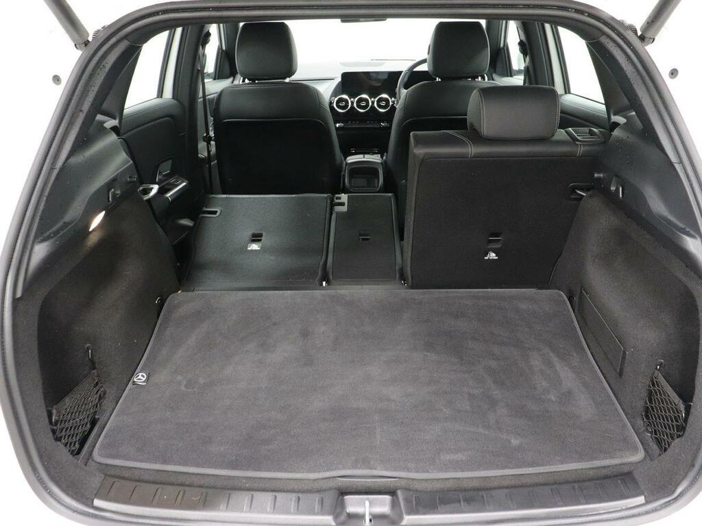 Mercedes-Benz GLA Class 2.0 Gla220d Amg Line Premium Plus Suv #31