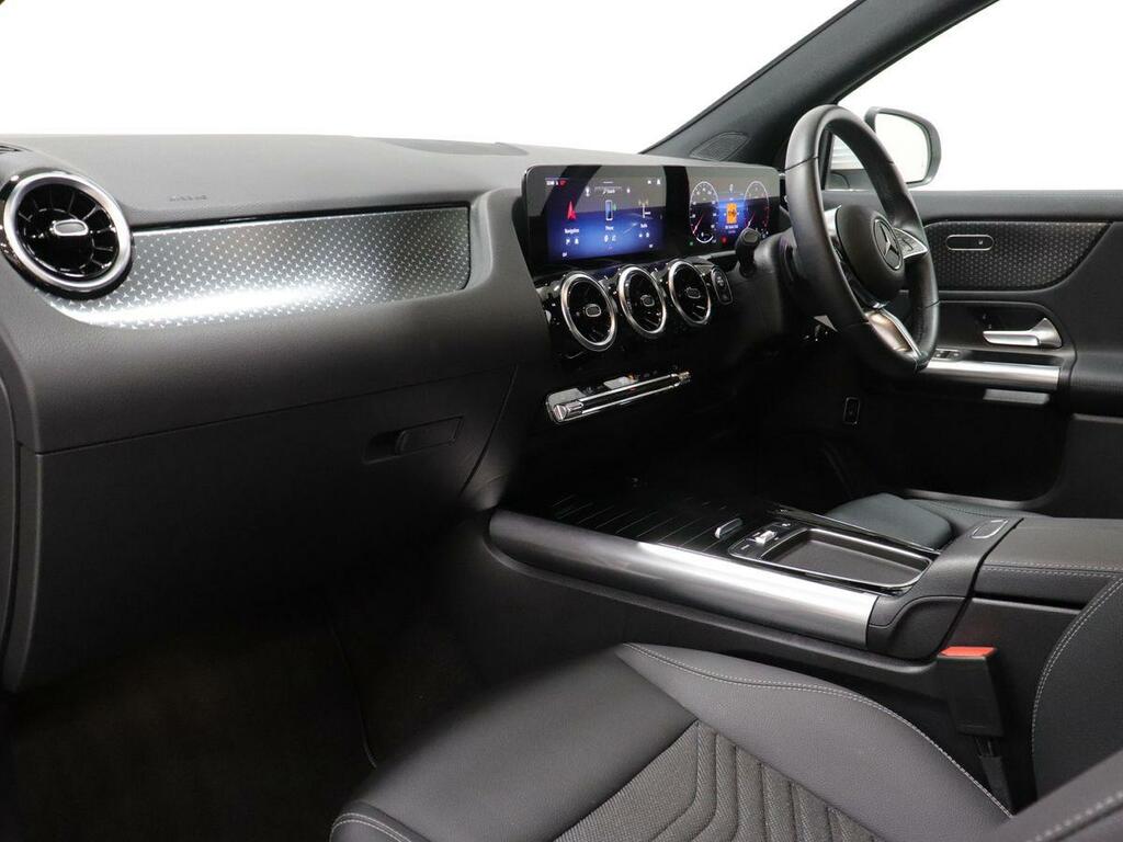 Mercedes-Benz GLA Class 2.0 Gla220d Amg Line Premium Plus Suv #70