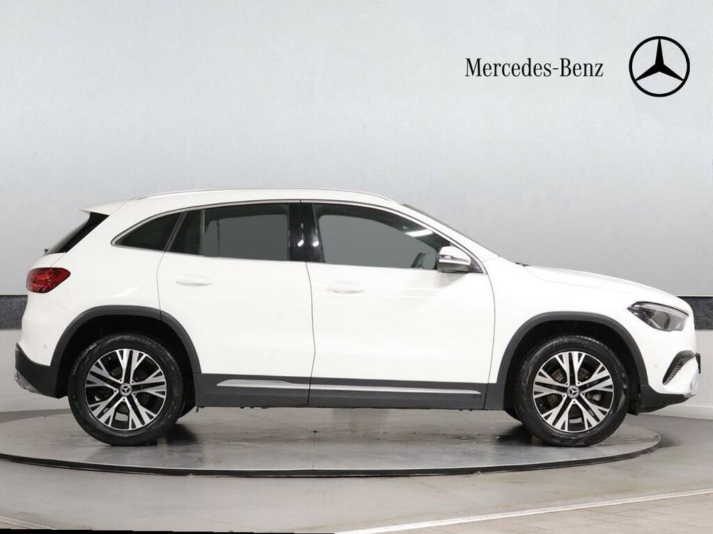 Mercedes-Benz GLA Class 2.0 Gla220d Amg Line Premium Plus Suv #8