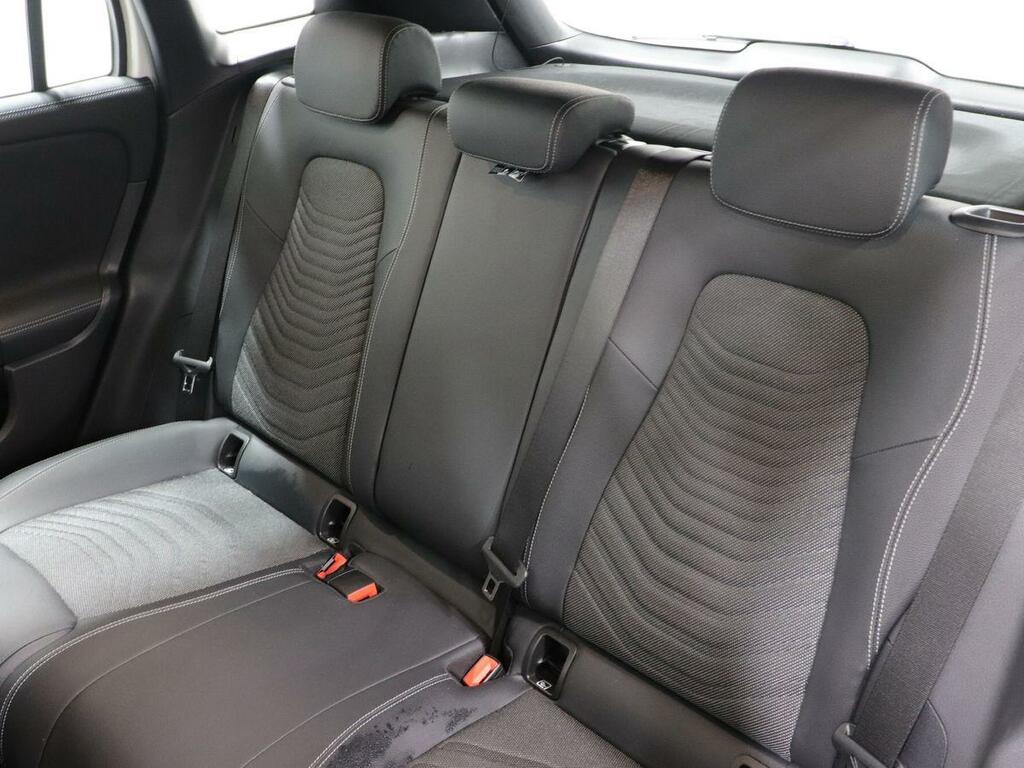 Mercedes-Benz GLA Class 2.0 Gla220d Amg Line Premium Plus Suv #58
