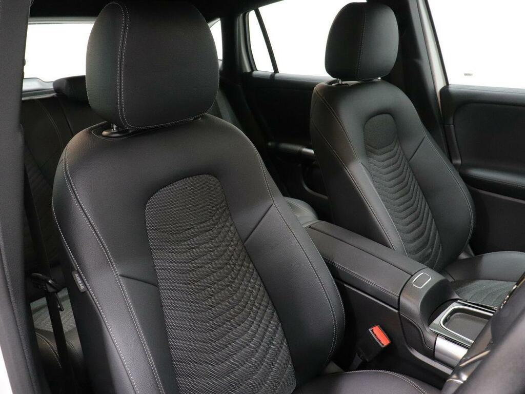 Mercedes-Benz GLA Class 2.0 Gla220d Amg Line Premium Plus Suv #73