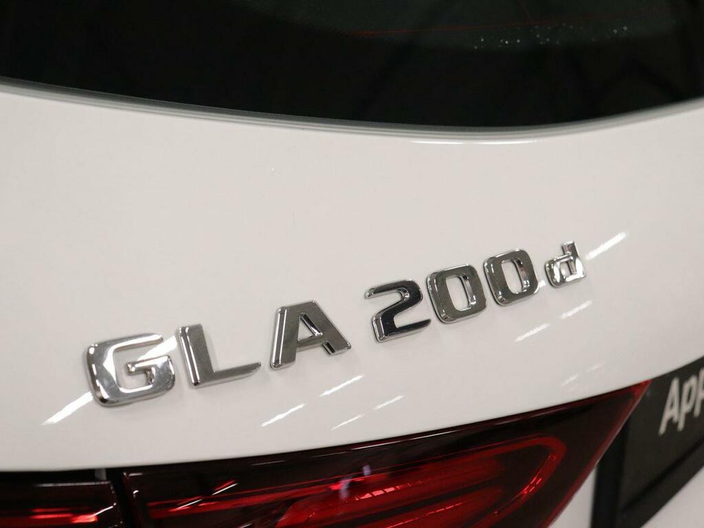 Mercedes-Benz GLA Class 2.0 Gla220d Amg Line Premium Plus Suv #29