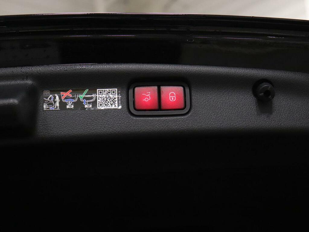 Mercedes-Benz C Class C 300 Amg Line Prem Mhe Black #31