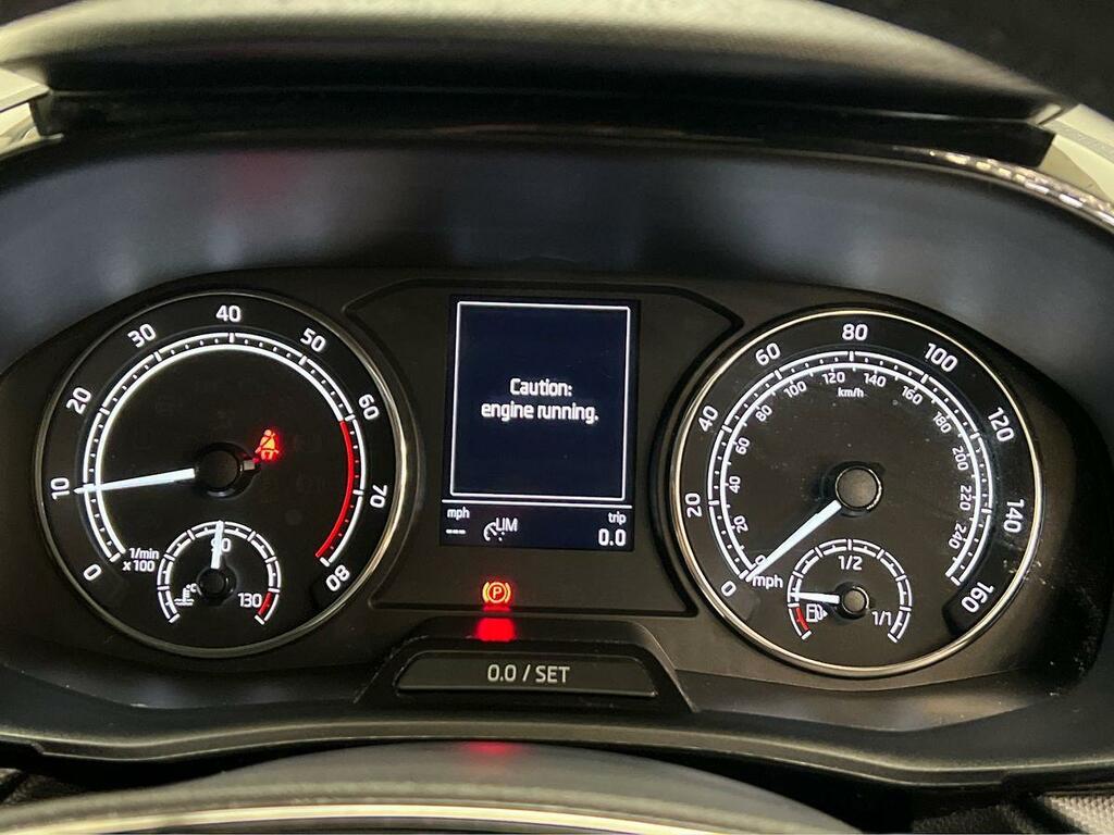 Skoda Fabia 1.0 Mpi 80 Se Comfort Blue #9