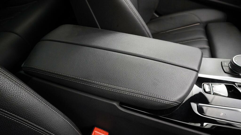 BMW 5 Series 530E Xdrive M Sport Grey #34