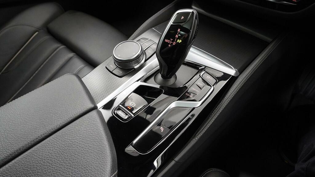 BMW 5 Series 530E Xdrive M Sport Grey #10