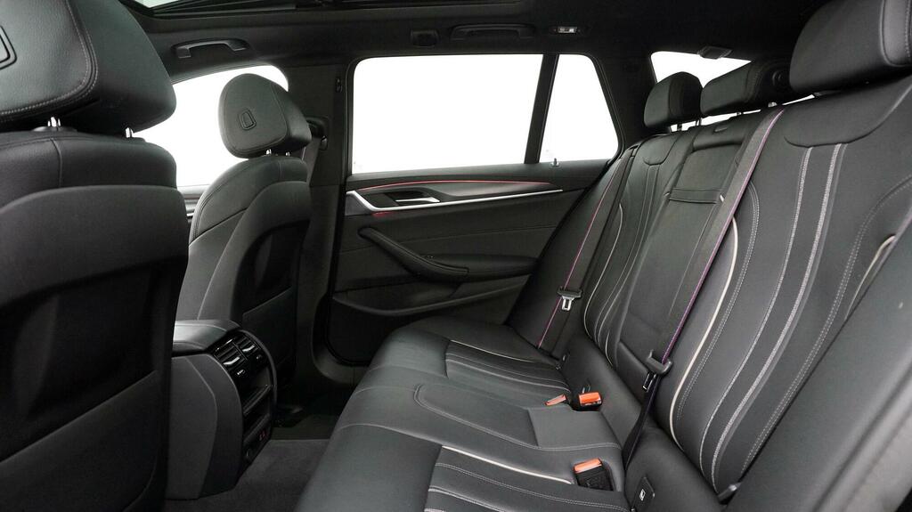 BMW 5 Series 530E Xdrive M Sport Grey #12